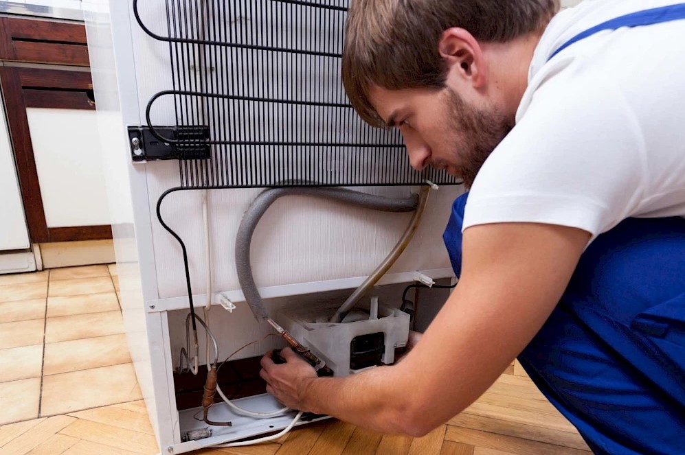 очищення дренажу холодильника